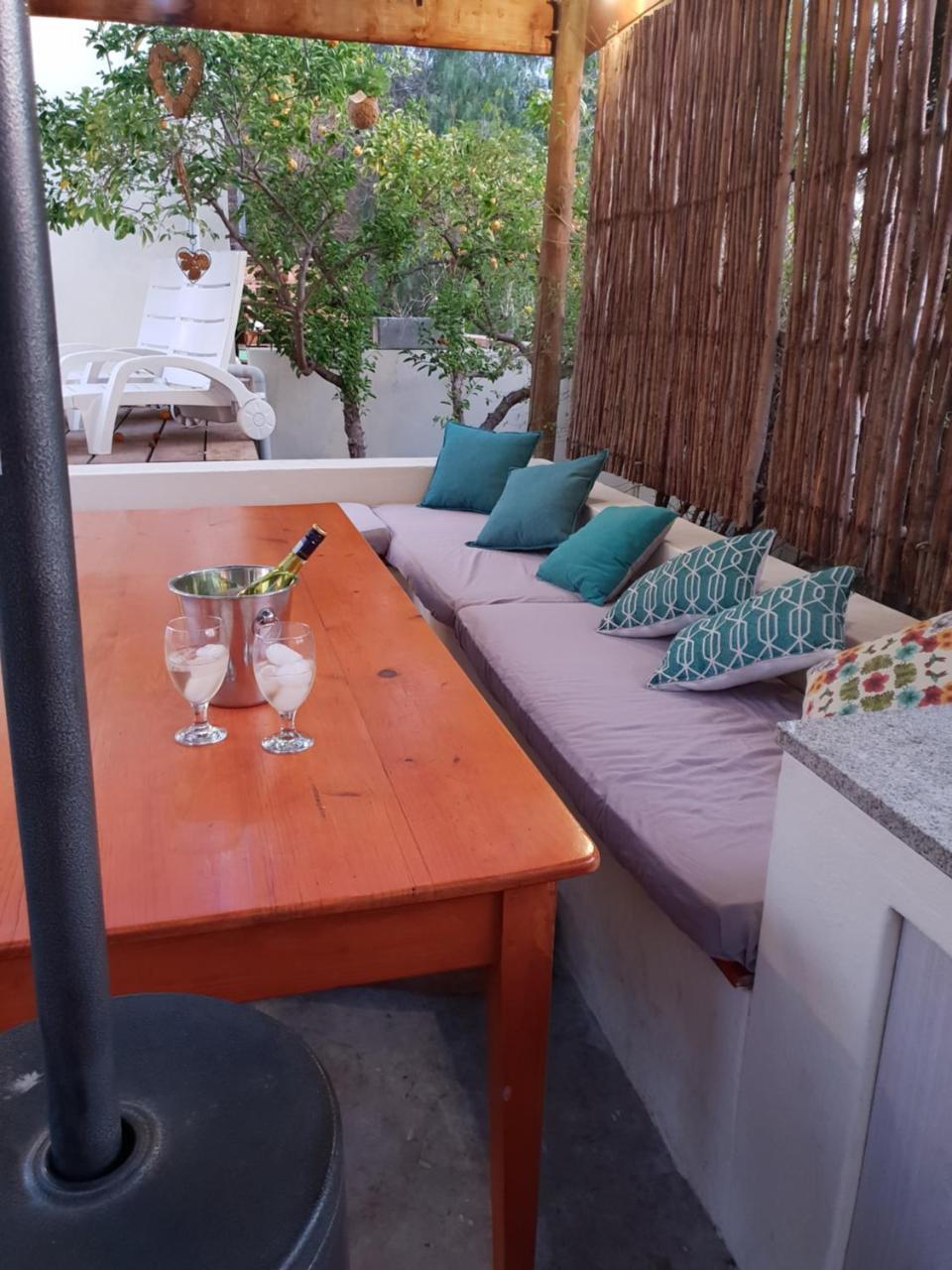 B&B On Church Oudtshoorn Bagian luar foto